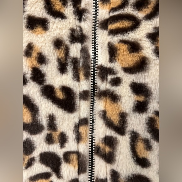 ANDREE BY UNIT FAUX FUR LEOPARD JACKET SIZE SMALL - Picture 5 of 16